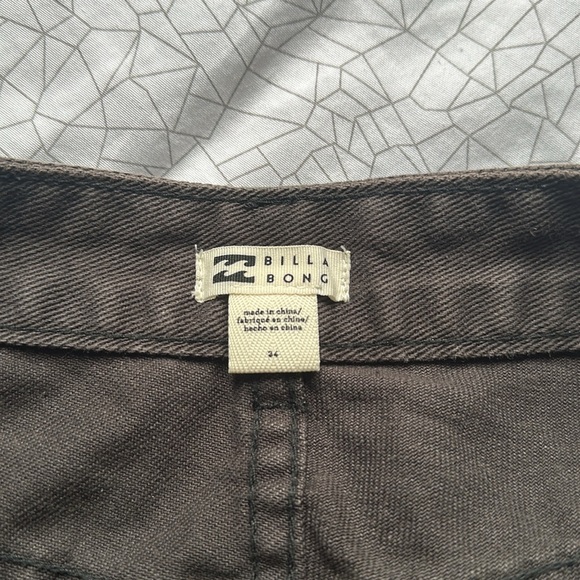 Billabong Jean Shorts - Picture 4 of 5